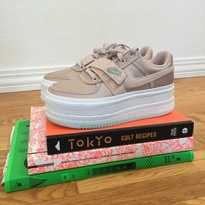 NIKE WMNS Vandal 2K Platforms